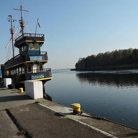 Casa vacanze Pirates In For 4 Persons Dziwnów
